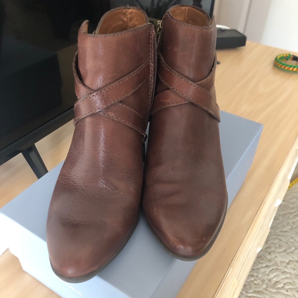 Nurture short boots
